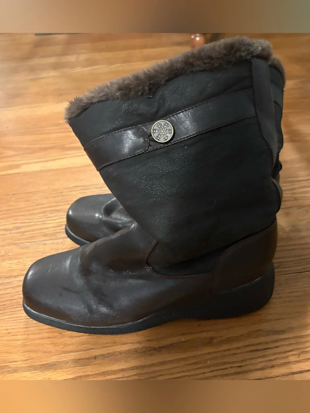 Women's Brown Faux-Fur Mid-Calf Winter Boots with Wedge Sole, size 9